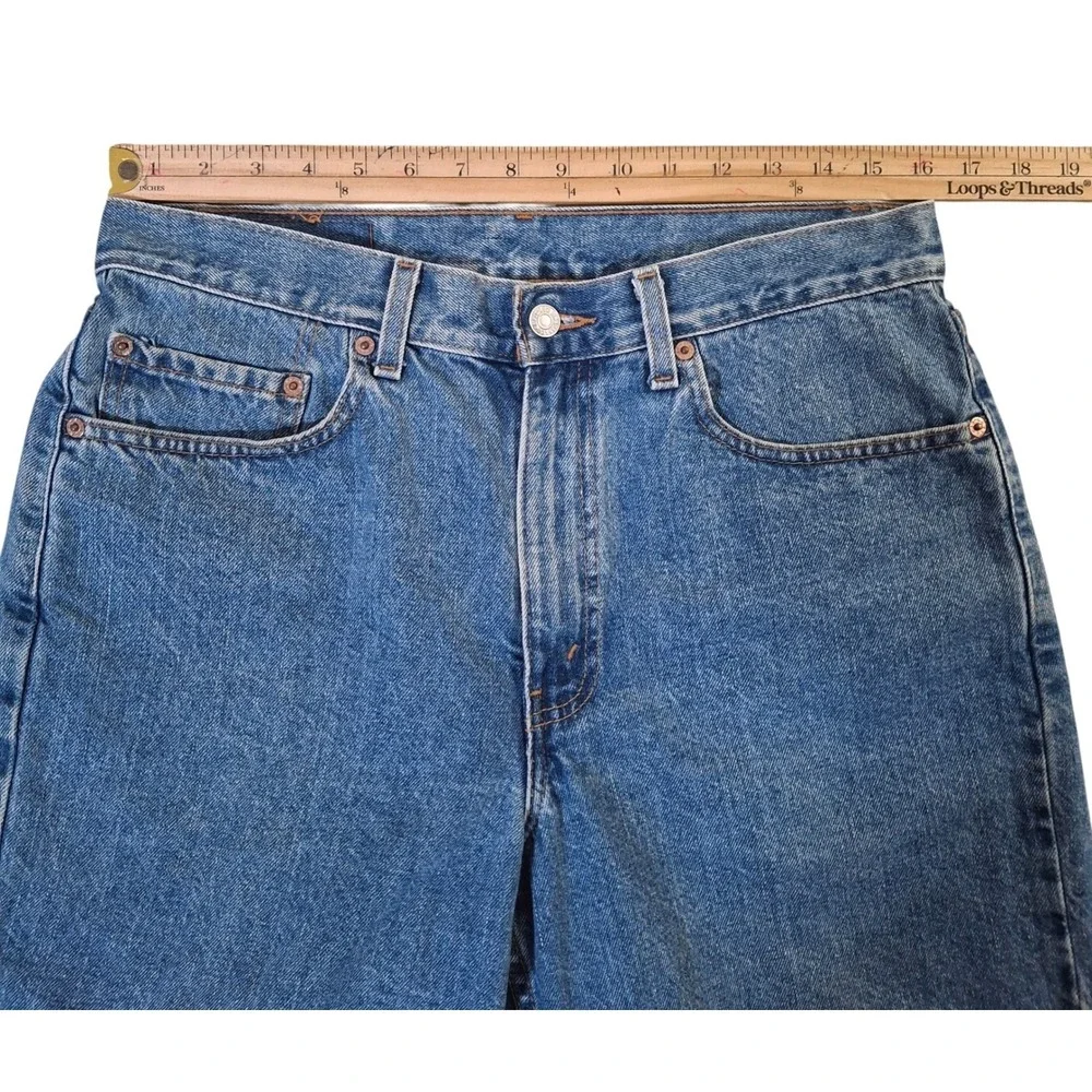 Vintage Levi's 550 Relaxed Fit Shorts Men's 34* Blue Denim Medium Wash 6.5
